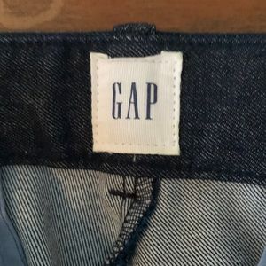 Gap Skinny Ankle Jeans. Dark blue denim.